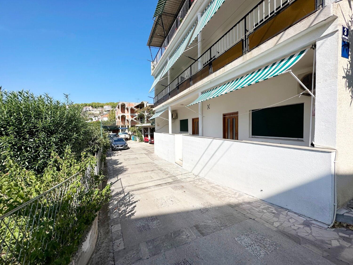 Apartments Kaza Trogir Exterior photo